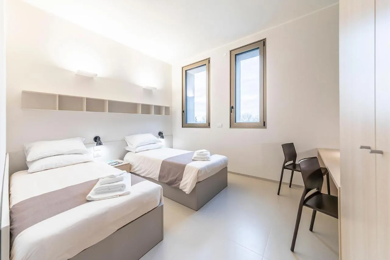 Camplus Guest In Humanitas University Otel Pieve Emanuele