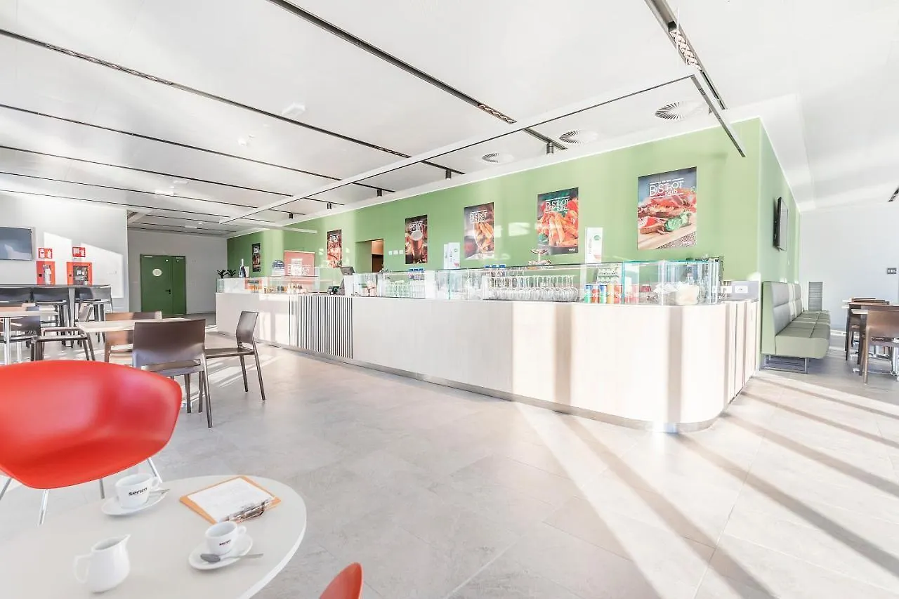 Camplus Guest In Humanitas University Otel Pieve Emanuele